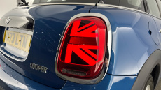 MINI Hatchback 1.5 Cooper Classic Premium 5dr Petrol Hatchback